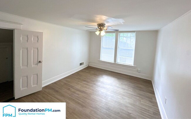 Building Photo - 1492 Faxon Ave