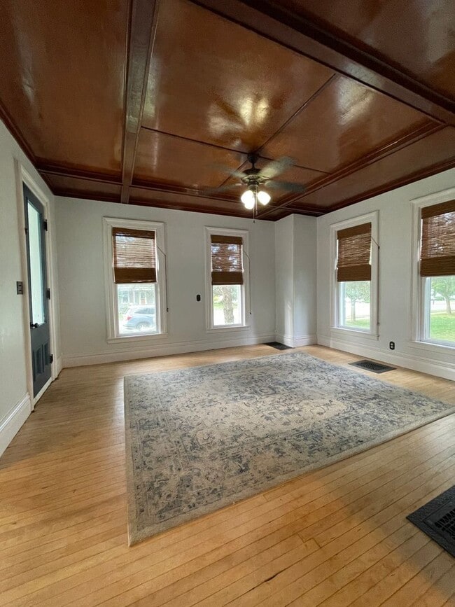 Building Photo - Village of Black River 4 /5 Bedroom Home w...