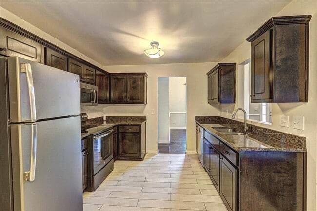 Building Photo - 1553 Ravens Run