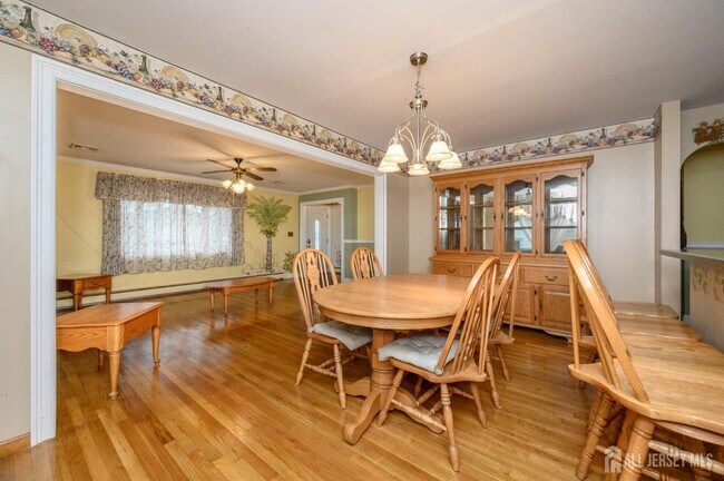 Building Photo - 496 Ragland Dr