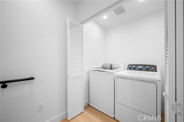 Building Photo - 6829 Agnes Ave