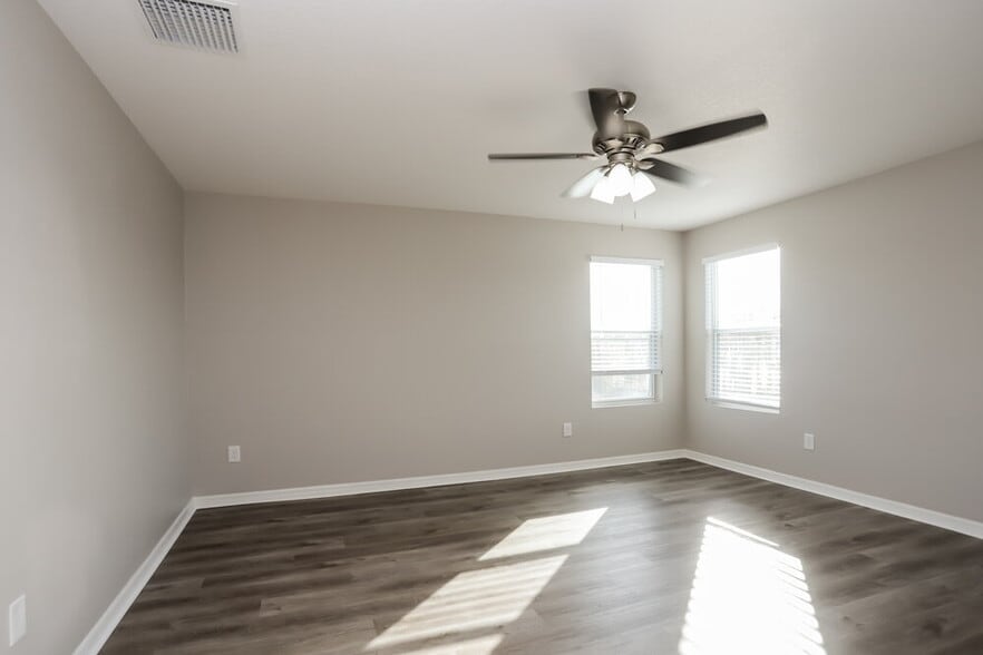 Building Photo - 12123 Barnsley Reserve Pl