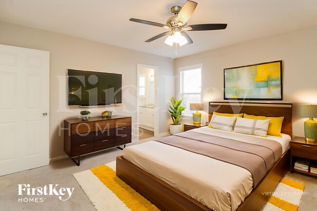 Building Photo - 4705 Meadowcroft Rd