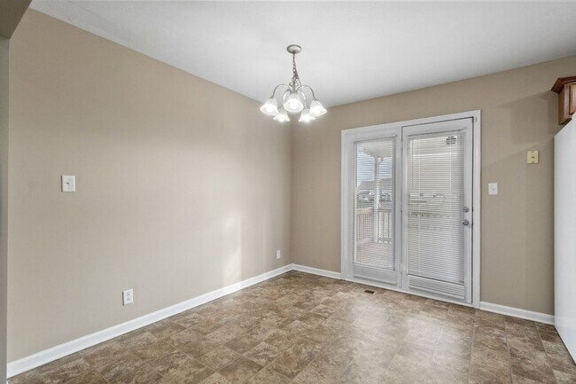Building Photo - 1566 Autumn Dr