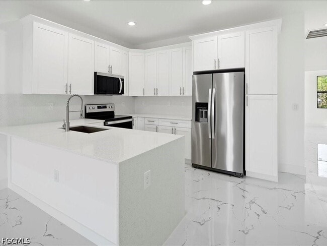 Building Photo - 5208 28th St SW