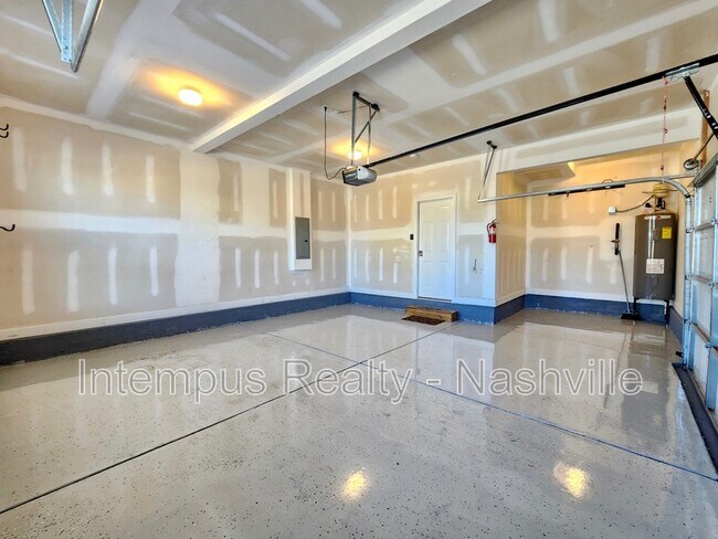 Building Photo - 1005 Maleventum Way