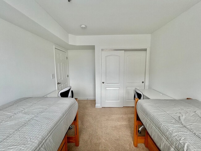 Building Photo - 800-898 Jefferson Street-SI ID1507574P