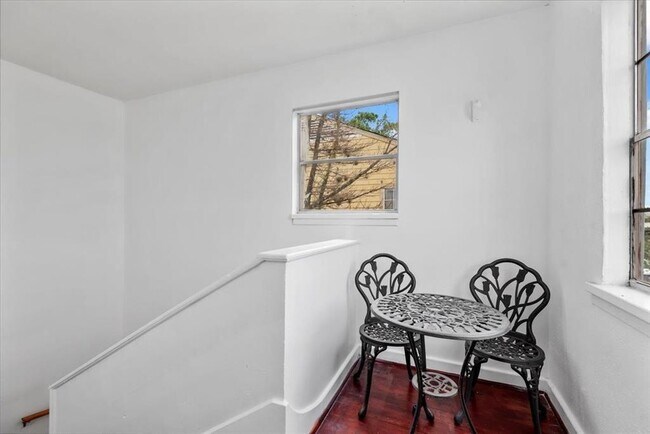 Building Photo - 3444 Blodgett St