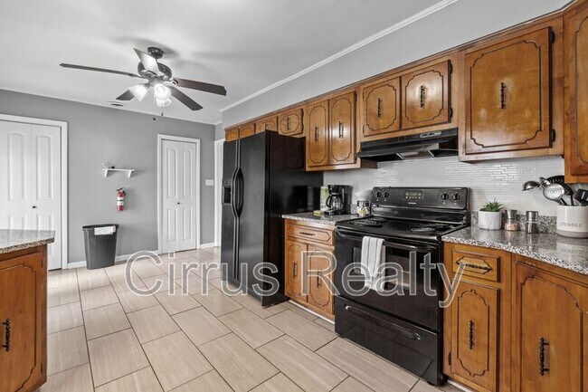 Building Photo - 860 Morgan Trail