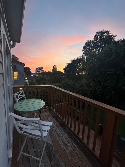 Balcony - 54 Allen St