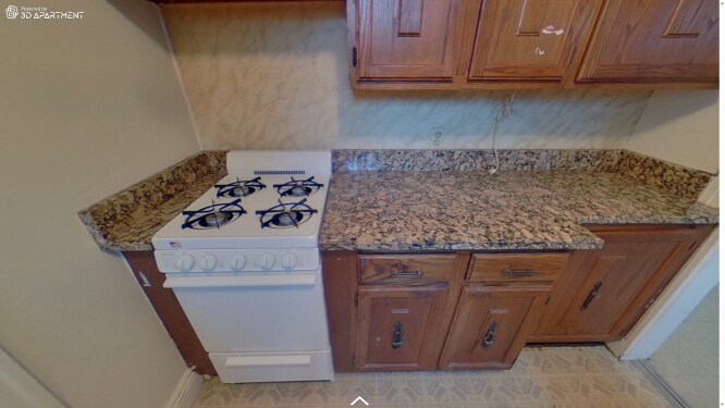 Building Photo - 86 Maple St