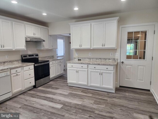 Building Photo - 38525 Chaptico Rd