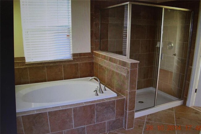 Building Photo - 19347 Paddock View Dr