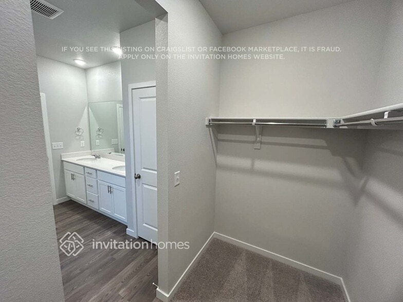 Building Photo - 4419 Shivaree St