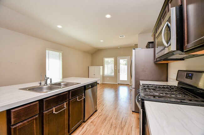 Building Photo - 22931 Berthoud Trl