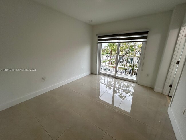 Building Photo - 25814 SW 144th Ct