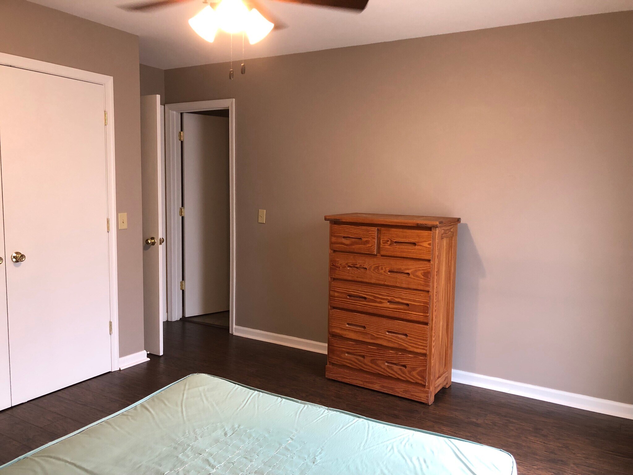 Bedroom 2 - 1366 Hunters Rd