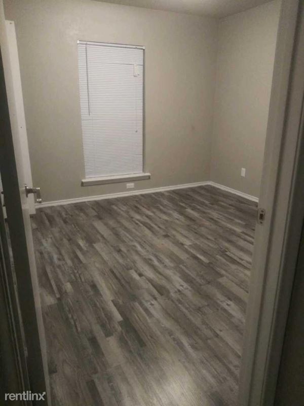 Building Photo - 2 br, 1.5 bath Apartment - 5000 S HAMPTON RD