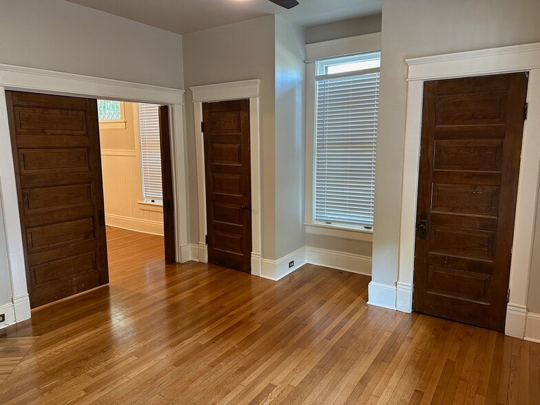 Bedrooom - 1212 Brookstown Ave