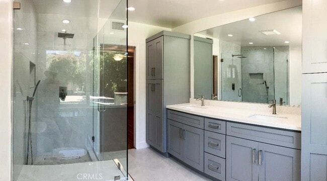 Building Photo - 13139 Valleyheart Dr