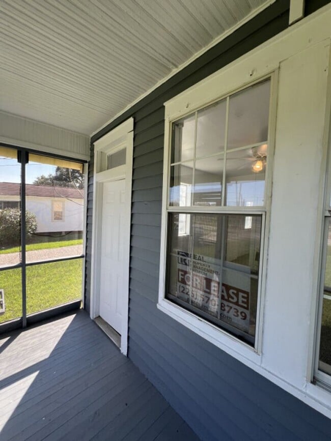 Building Photo - 2-Bedroom 1-Bath Home on Sunshine Rd.