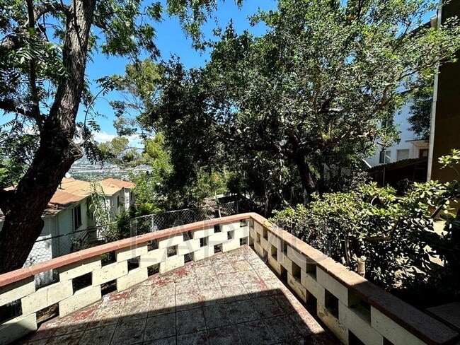 Building Photo - 2434 Echo Park Ave