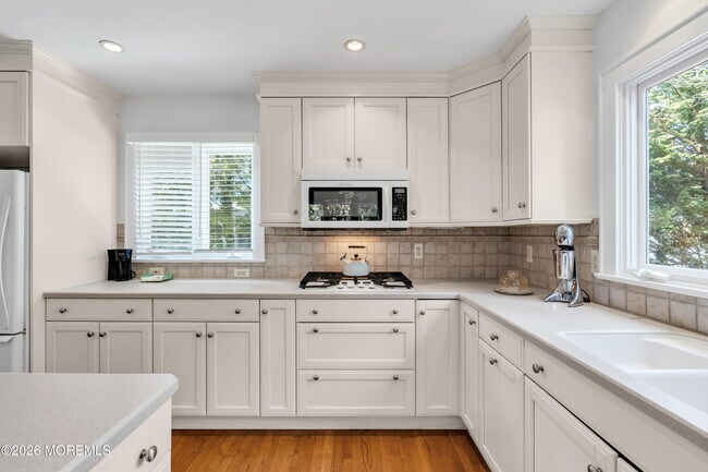 Building Photo - 111 Chicago Blvd