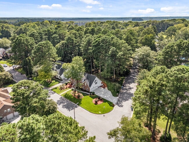 Building Photo - 951 Forest Lakes Cir