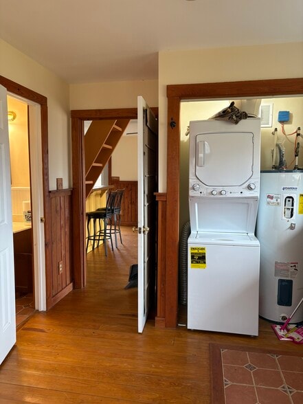 Building Photo - 288 Logan Rd