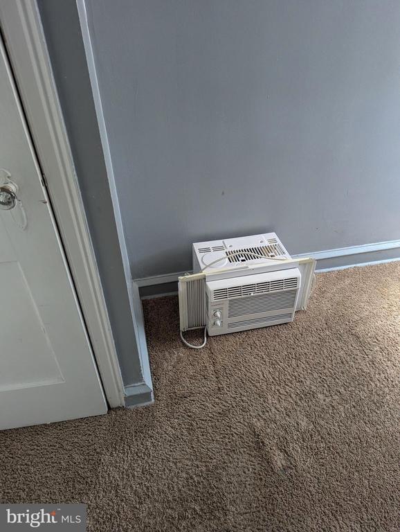 Building Photo - 6281 Souder St