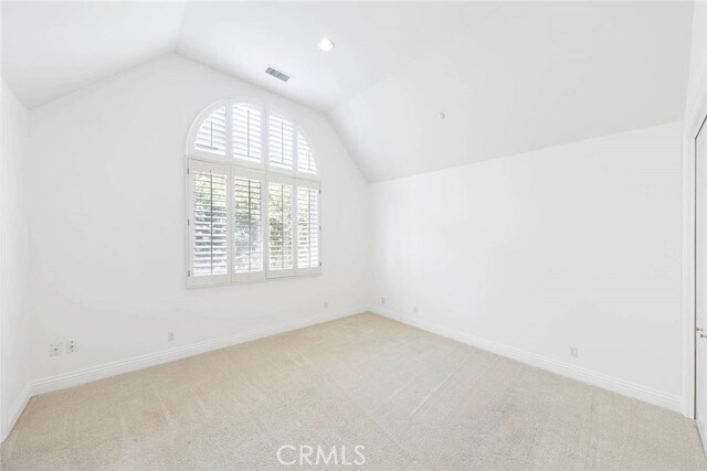 Building Photo - 12 San Remo