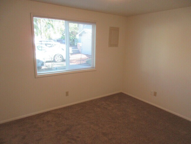 Building Photo - One Bedroom Apartment by Bush Park