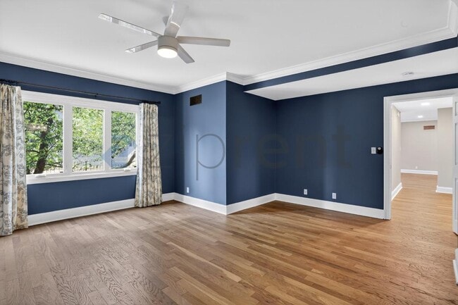 Building Photo - 3638 Peachtree Rd NE