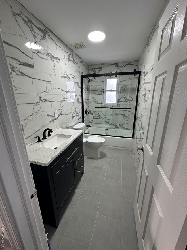 Building Photo - 134-14 159th St