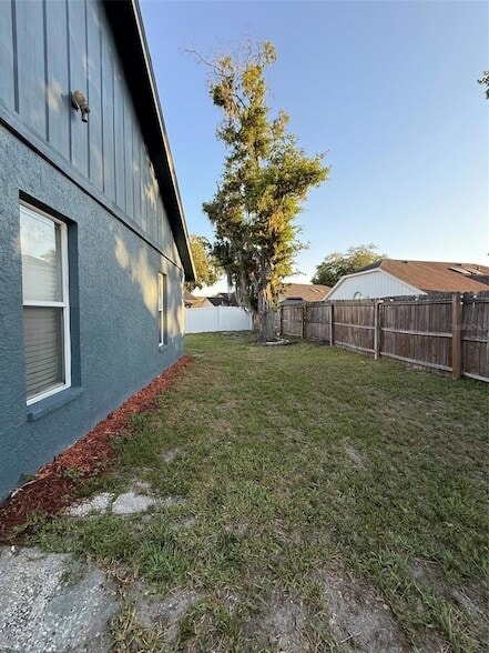 Building Photo - 5841 Dorham Pl