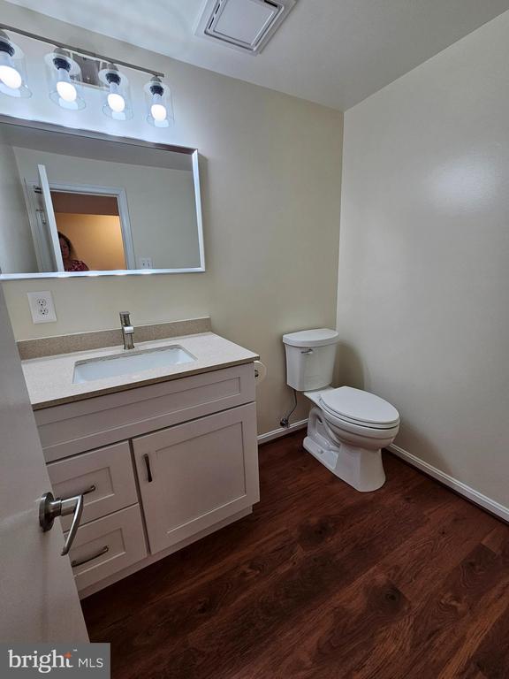 Building Photo - 5021 Swinton Dr