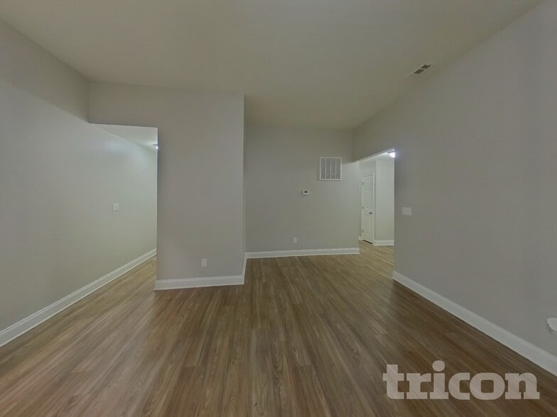 Building Photo - 1725 Josie St