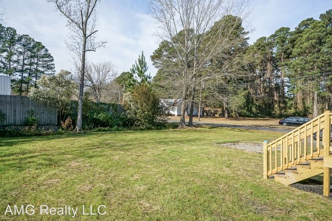 Building Photo - 3 br, 2 bath House - 307 West 1st Street