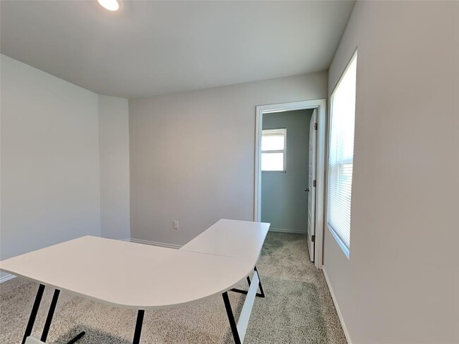 Building Photo - 11728 Krew Wy