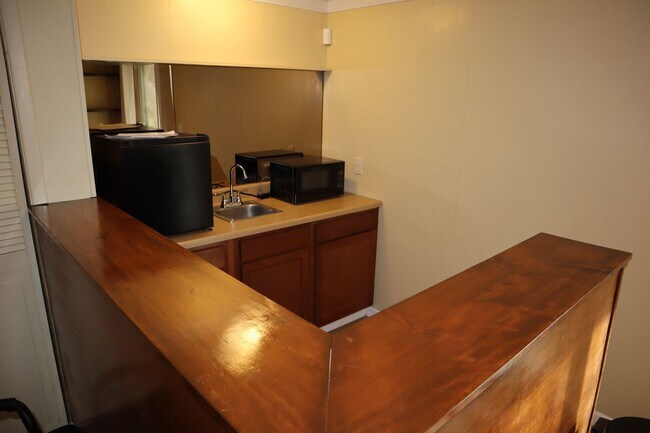 Building Photo - La Vista Home For Rent