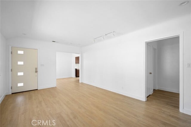 Building Photo - 2930 Mayfield Ave