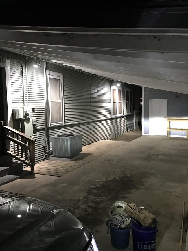 Well lit to keep you safe - 1105 Essex St