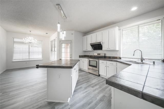 Building Photo - 1812 Ingleside Dr
