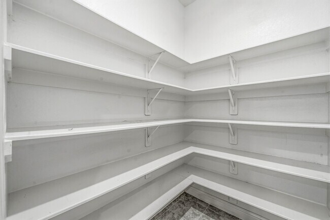 Building Photo - 3519 Sunburst Ct