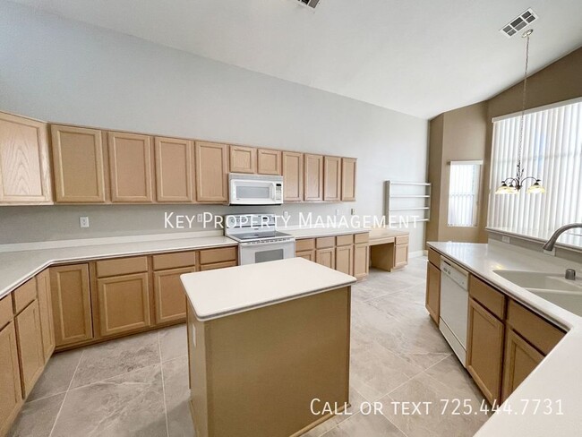 Building Photo - BEAUTIFUL 4 BEDROOMS, 3 BATH TWO STORY HOM...