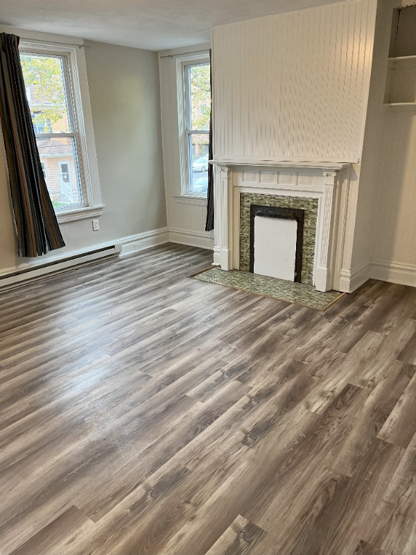 Building Photo - 1403 5th Ave