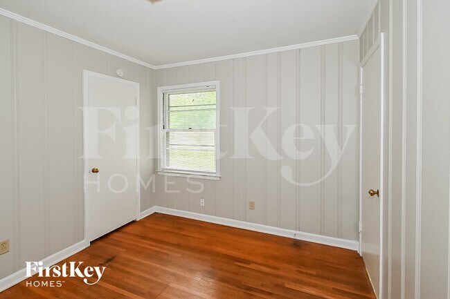 Building Photo - 1515 Mt Moriah Rd