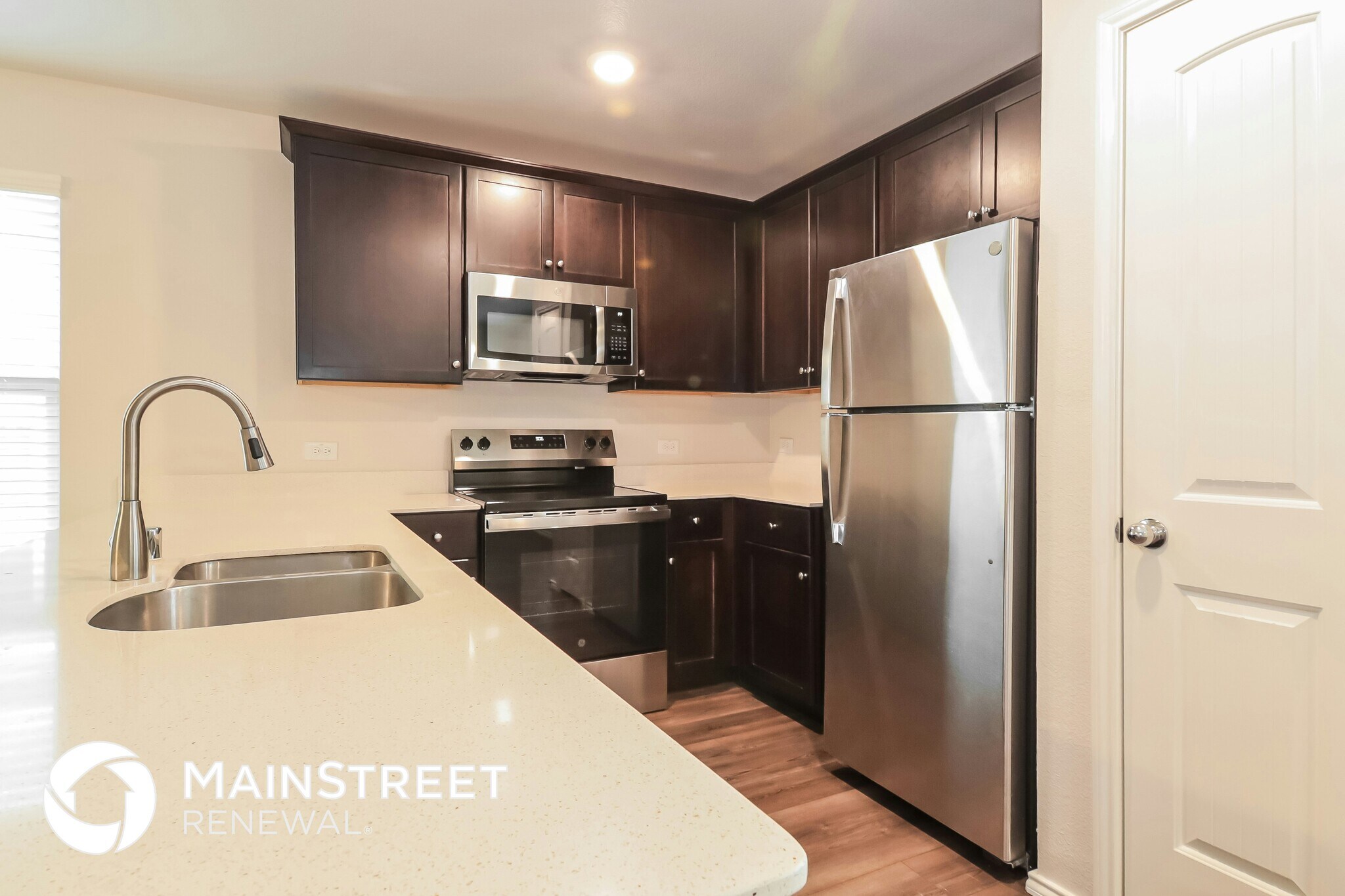 Building Photo - 5213 Longshadow Dr