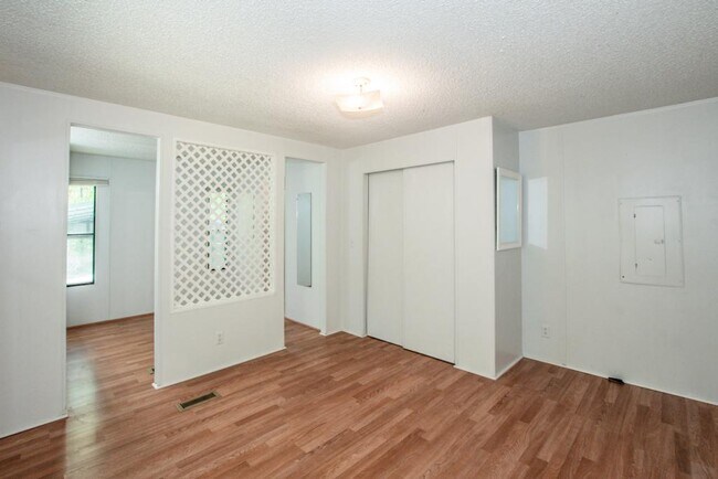 Building Photo - 7967 Caswell Rd