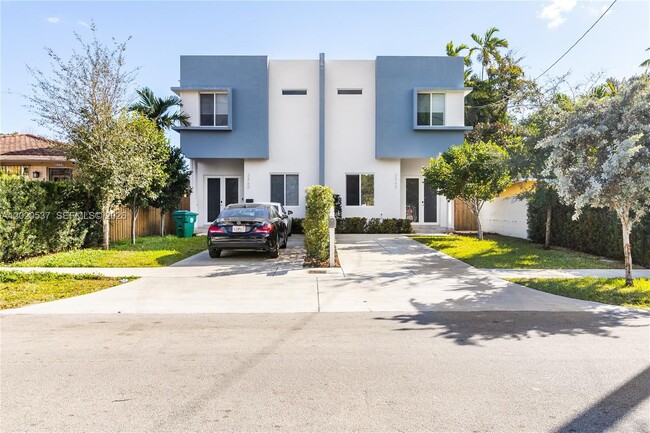 Building Photo - 3362 SW 23rd Terrace